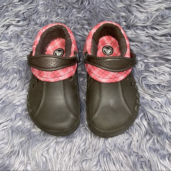 Crocs Kids' Blitzen Lumberjack Plaid Lined Clog 12 13 - Picture 1 of 5